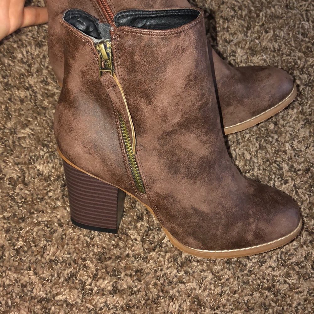 Brown faux leather ankle booties